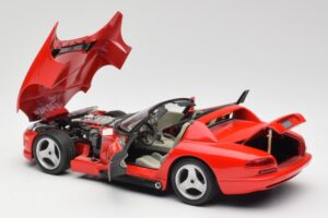 Dodge Viper RT/10 Raudonas Bburago 1:18 3025-M1 Metalas - nuotrauka 5 iš 8