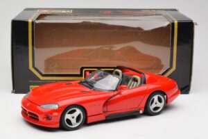 Dodge Viper RT/10 Raudonas Bburago 1:18 3025-M1 Metalas - nuotrauka 8 iš 8