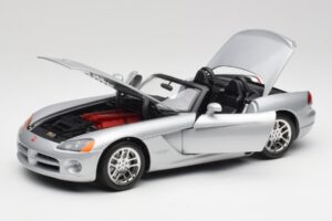 Dodge Viper SRT-10 Bright Sidabrinis Bburago 1:18 34908 Metalas - nuotrauka 2 iš 8