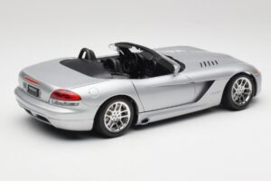 Dodge Viper SRT-10 Bright Sidabrinis Bburago 1:18 34908 Metalas - nuotrauka 3 iš 8