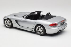 Dodge Viper SRT-10 Bright Sidabrinis Bburago 1:18 34908 Metalas - nuotrauka 7 iš 8