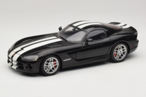 Dodge Viper SRT-10 Coupe Juodas AUTOart 1:18 71712 Metalas