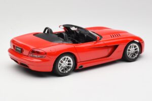 Dodge Viper SRT-10 Raudonas Bburago 1:18 3325 Metalas - nuotrauka 3 iš 8