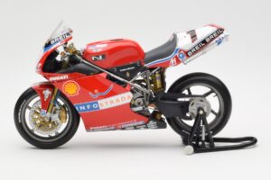 Ducati 998R WSB #1 T. Bayliss Ducati Infostrada 2002 Minichamps 1:12 122021201 Metalas