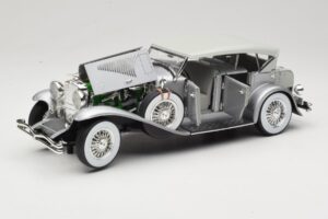 Duesenberg SJ Sidabrinis GreenLight 1:18 13525 Metalas - nuotrauka 2 iš 8