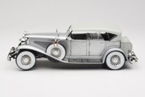 Duesenberg SJ Sidabrinis GreenLight 1:18 13525 Metalas - nuotrauka 4 iš 8