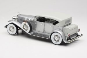Duesenberg SJ Sidabrinis GreenLight 1:18 13525 Metalas - nuotrauka 7 iš 8