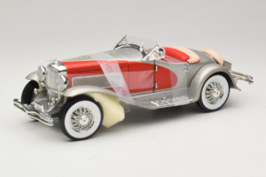 Duesenberg SJ Clark Gable's Car Sidabrinis Raudonas ERTL 1:18 7962 Metalas