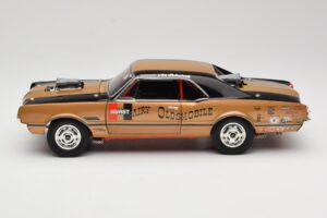 Oldsmobile 442 Hurst Hairy Olds Twin-Engine 4WD 1966 Highway 61 1:18 50089 Metalas - nuotrauka 4 iš 8