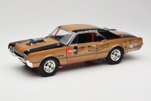 Oldsmobile 442 Hurst Hairy Olds Twin-Engine 4WD 1966 Highway 61 1:18 50089 Metalas