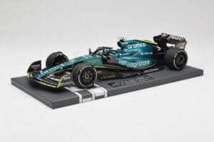 Aston Martin AMR22 Aramco #5 S. Vettel Abu Dhabi GP 2022 Last Race Collector's Edition Minichamps 1:18 117222205 Derva - nuotrauka 2 iš 7