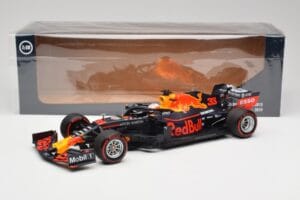 Aston Martin Red Bull Racing RB15 #33 M. Verstappen F1 2019 Minichamps 1:18 110190033 Metalas - nuotrauka 7 iš 7