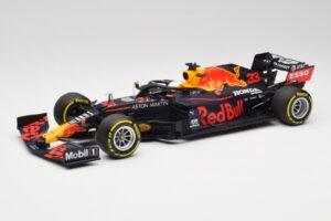 Aston Martin Red Bull Racing RB16 #33 M. Verstappen Abu Dhabi GP Winner 2020 Minichamps 1:18 110201733 Metalas