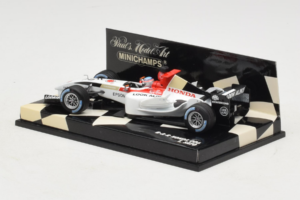 BAR 006 Honda #10 T. Sato BAR Honda F1 Team 2004 Minichamps 1:43 400040010 Metalas - nuotrauka 3 iš 5