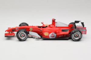 Ferrari 248 F1 #5 M. Schumacher German GP Hockenheimring 2006 Hot Wheels 1:18 J2887 Metalas - nuotrauka 3 iš 6