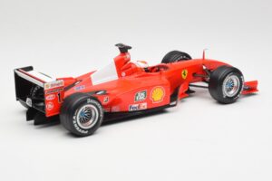 Ferrari F2001 #1 M. Schumacher F1 World Champion 2001 Raudonas Hot Wheels 1:18 50202 Metalas - nuotrauka 2 iš 6