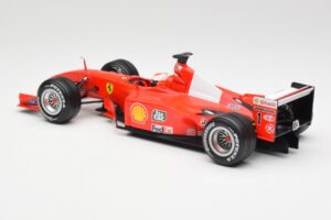 Ferrari F2001 #1 M. Schumacher F1 World Champion 2001 Raudonas Hot Wheels 1:18 50202 Metalas - nuotrauka 5 iš 6