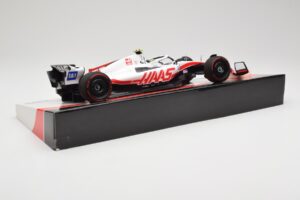 Haas VF-22 #47 M. Schumacher Bahrain GP 2022 Minichamps 1:18 147220147 Metalas - nuotrauka 3 iš 7