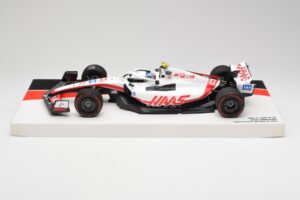 Haas VF-22 #47 M. Schumacher British GP Points 2022 Minichamps 1:18 147221047 Metalas