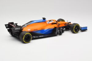 McLaren MCL35M #3 D. Ricciardo Bahrain GP 2021 Minichamps 1:18 530211803 Metalas - nuotrauka 2 iš 7