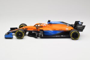 McLaren MCL35M #3 D. Ricciardo Bahrain GP 2021 Minichamps 1:18 530211803 Metalas - nuotrauka 3 iš 7
