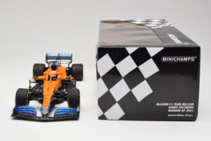 McLaren MCL35M #3 D. Ricciardo Bahrain GP 2021 Minichamps 1:18 530211803 Metalas - nuotrauka 6 iš 7