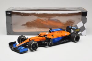 McLaren MCL35M #3 D. Ricciardo Italian GP Winner 2021 Minichamps 1:18 530213303 Derva - nuotrauka 7 iš 7