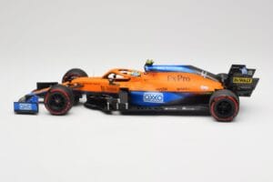McLaren MCL35M #4 L. Norris Pole Position Russian GP 2021 Minichamps 1:18 530213404 Metalas - nuotrauka 3 iš 7