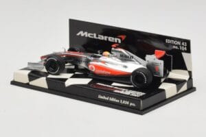 McLaren Mercedes MP4-24 #1 L. Hamilton Showcar 2009 Minichamps 1:43 530094371 Metalas - nuotrauka 3 iš 5