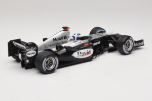 McLaren MP4/19 Mercedes D. Coulthard F1 2004 Minichamps 1:18 530041805 Metalas - nuotrauka 2 iš 7