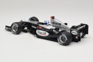 McLaren MP4/19 Mercedes D. Coulthard F1 2004 Minichamps 1:18 530041805 Metalas - nuotrauka 5 iš 7