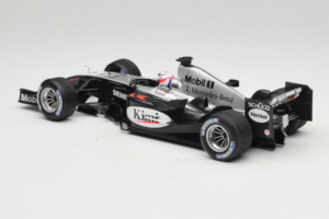 McLaren MP4/19 Mercedes K. Raikkonen F1 2004 Minichamps 1:18 530041806 Metalas - nuotrauka 5 iš 7