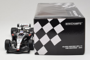 McLaren MP4/19 Mercedes K. Raikkonen F1 2004 Minichamps 1:18 530041806 Metalas - nuotrauka 6 iš 7