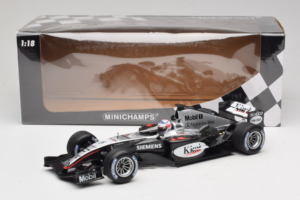 McLaren MP4/19 Mercedes K. Raikkonen F1 2004 Minichamps 1:18 530041806 Metalas - nuotrauka 7 iš 7