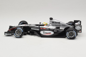 McLaren MP4/19 Mercedes L. Hamilton Autosport Young Driver Test Silverstone 2004 Minichamps 1:18 530044418 Metalas - nuotrauka 3 iš 7