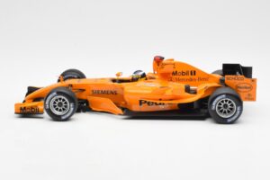 McLaren Mercedes MP4-20 P. de la Rosa F1 Test Car 2005 Minichamps 1:18 B66962343 Metalas - nuotrauka 3 iš 6