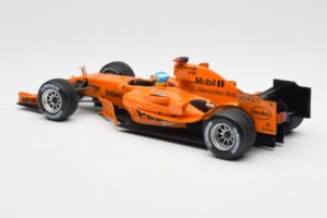McLaren Mercedes MP4-20 P. de la Rosa F1 Test Car 2006 Minichamps 1:18 PEDRO001 Metalas - nuotrauka 5 iš 6