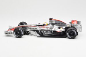McLaren Mercedes MP4-21 #4 J.P. Montoya F1 2006 Minichamps 1:18 530061804 Metalas - nuotrauka 3 iš 6