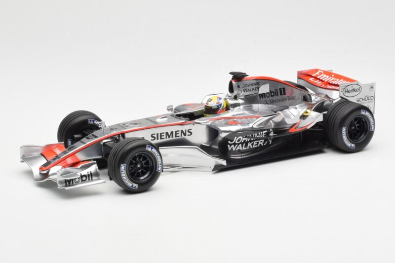 McLaren Mercedes MP4-21 #4 J.P. Montoya F1 2006 Minichamps 1:18 530061804 Metalas