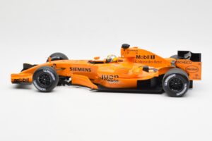 McLaren MP4-21 Mercedes #4 J.P. Montoya Interim Livery 2006 Minichamps 1:18 530061874 Metalas - nuotrauka 3 iš 6