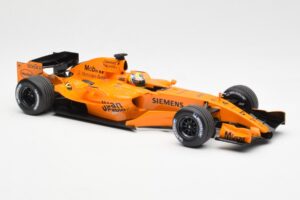 McLaren MP4-21 Mercedes #4 J.P. Montoya Interim Livery 2006 Minichamps 1:18 530061874 Metalas - nuotrauka 4 iš 6