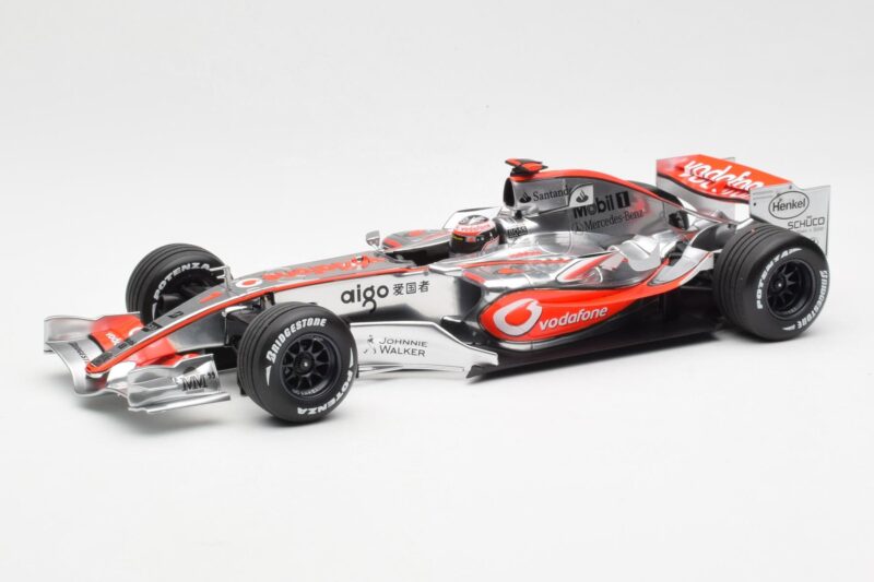 McLaren MP4-21 Mercedes #4 J-P. Montoya Showcar 2006 Minichamps 1:18 MONTOYA002 Metalas