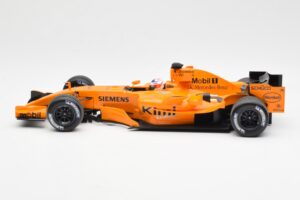McLaren MP4-21 Mercedes #3 K. Raikkonen Interim Livery 2006 Minichamps 1:18 530061873 Metalas - nuotrauka 3 iš 6