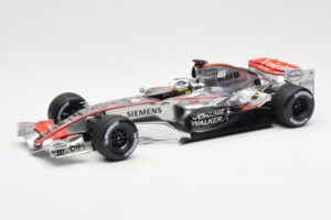 McLaren Mercedes MP4-21 P. de la Rosa F1 Showcar 2006 Minichamps 1:18 B66962346 Metalas