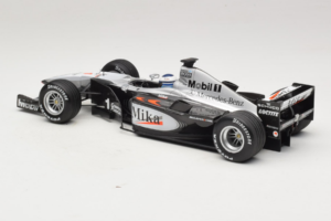 McLaren MP4-15 #1 M. Hakkinen F1 2000 Minichamps 1:18 B66962117 Metalas - nuotrauka 5 iš 6
