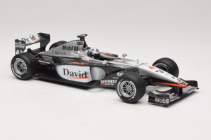 McLaren MP4-16 Mercedes #3 D. Coulthard F1 2001 Hot Wheels 1:18 50199 Metalas - nuotrauka 4 iš 6
