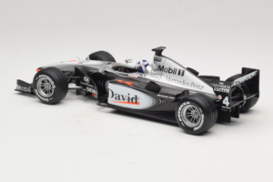 McLaren MP4-16 Mercedes #3 D. Coulthard F1 2001 Hot Wheels 1:18 50199 Metalas - nuotrauka 5 iš 6