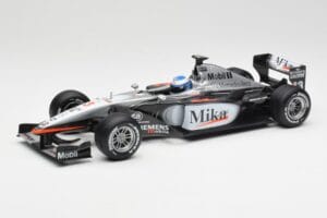 McLaren MP4-16 #4 M. Häkkinen F1 2001 Hot Wheels 1:18 50198 Metalas