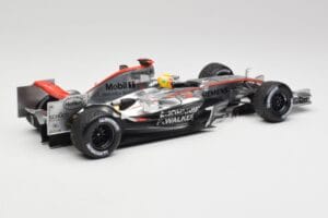 McLaren MP4-21 L. Hamilton Silverstone Test 2006 Minichamps 1:18 530061884 Metalas - nuotrauka 2 iš 6