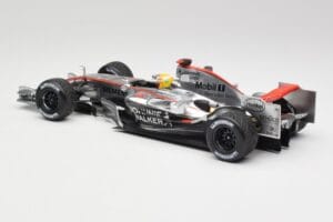 McLaren MP4-21 L. Hamilton Silverstone Test 2006 Minichamps 1:18 530061884 Metalas - nuotrauka 5 iš 6